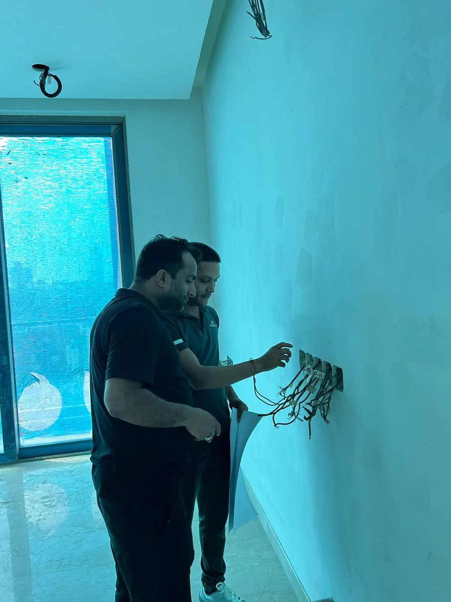 Business IP PABX desk handset with expansion module installed by TKWIT in Sri Lanka